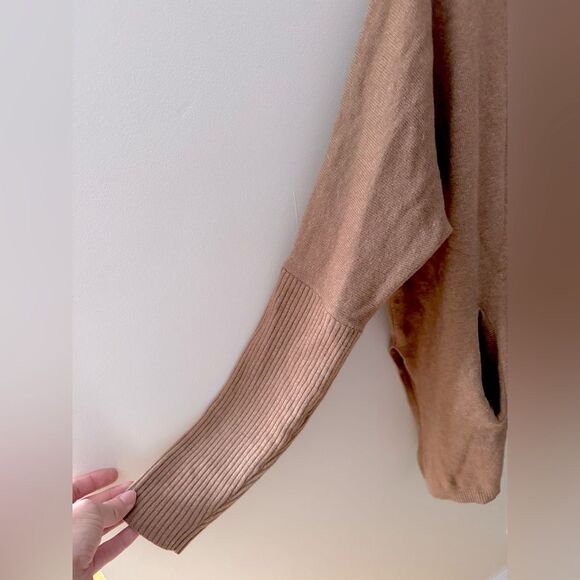 Babaton Oversized Linen Wool Blend Split Hem V Neck Sweater w Pockets Sz S/M - Picture 4 of 8